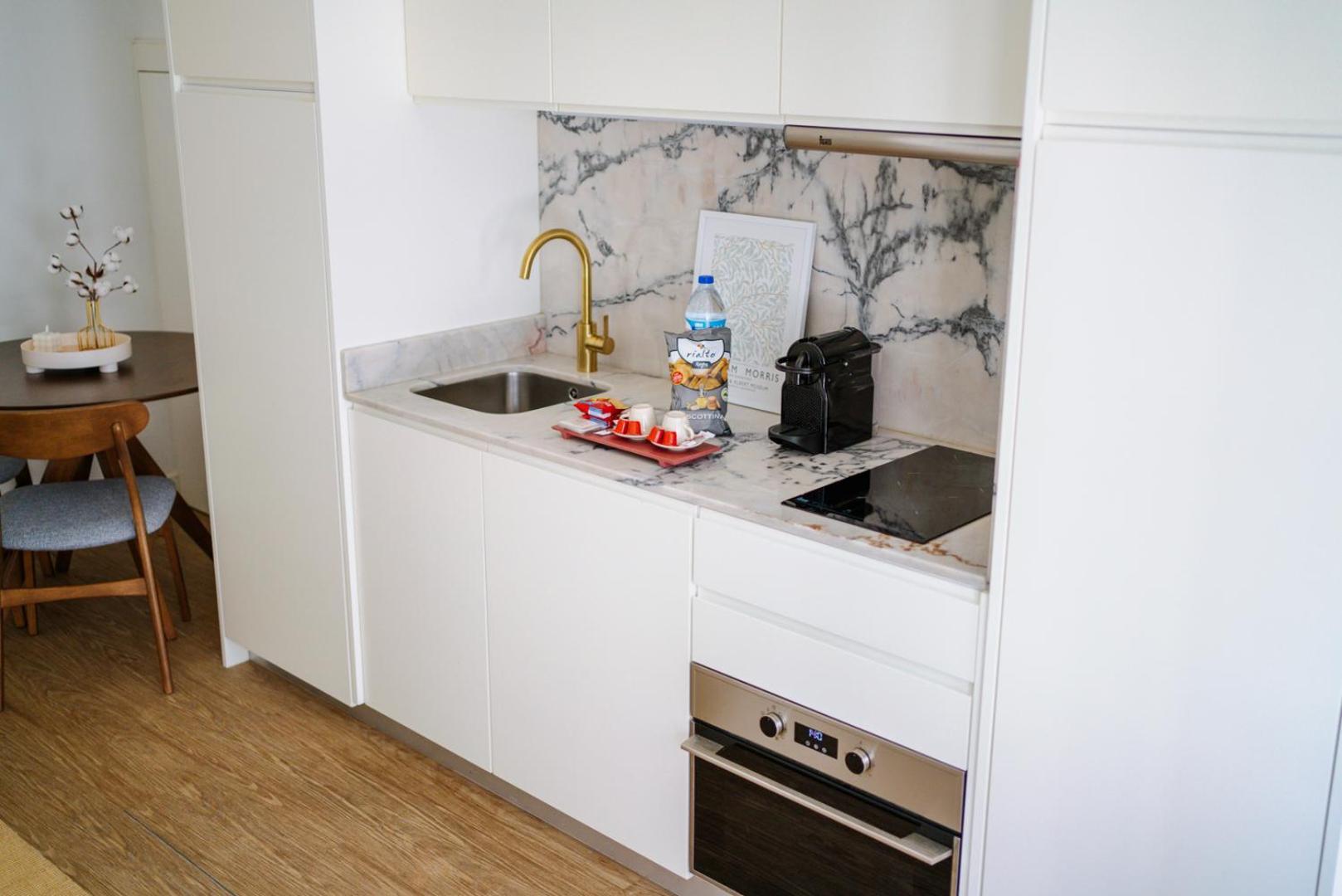 Apartament Downtown Terrace Flat With Ac And Patio - Feel Like A Local Porto Zewnętrze zdjęcie